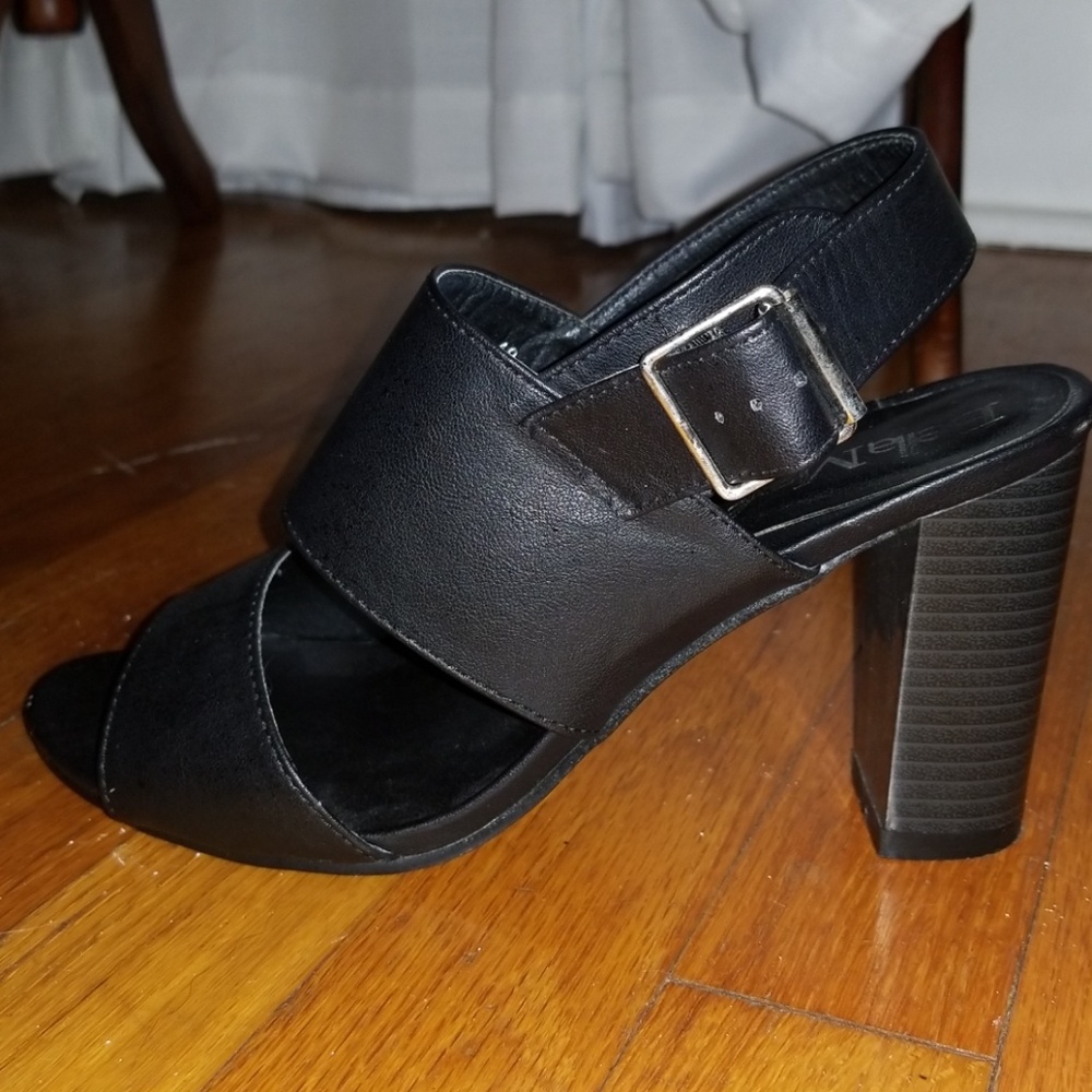 Faux leather block heel sandals size US 7